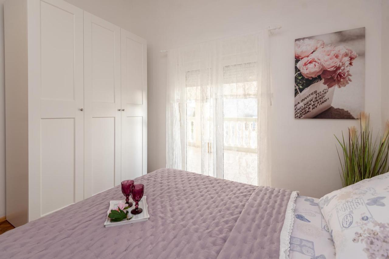 Magnolia Apartmani Vodice Kültér fotó