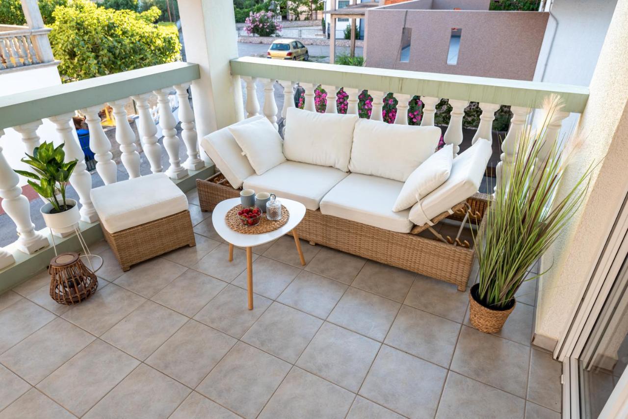 Magnolia Apartmani Vodice Kültér fotó