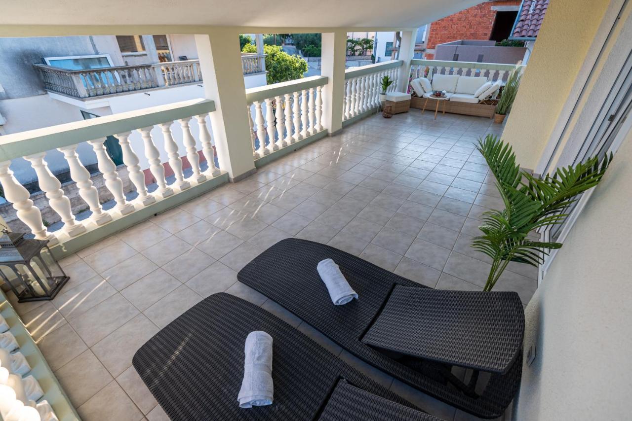 Magnolia Apartmani Vodice Kültér fotó